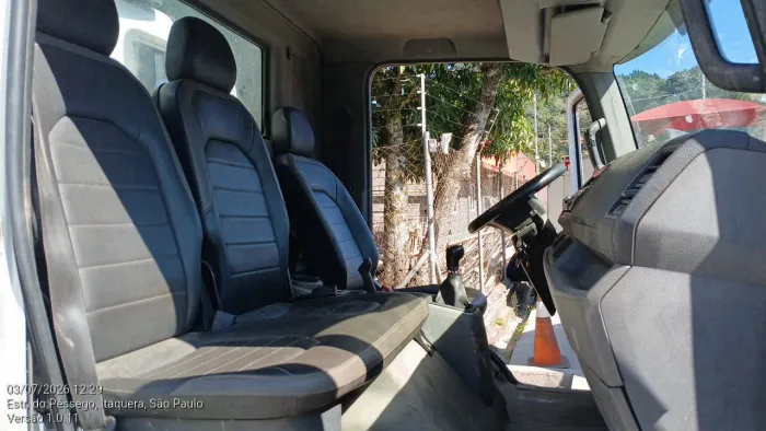 Volkswagen 11.180 11-180 Delivery 2p (diesel)(E5) 2022/2023 Vamos Seminovos Jacu Pêssego