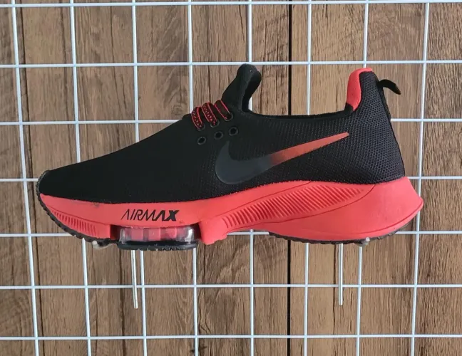 Tenis Nike air Max preto e vermelho 