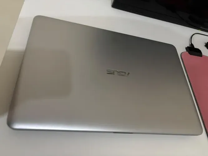 Notebook ASUS VivoBook 15 - Conservado - R$ 1.200