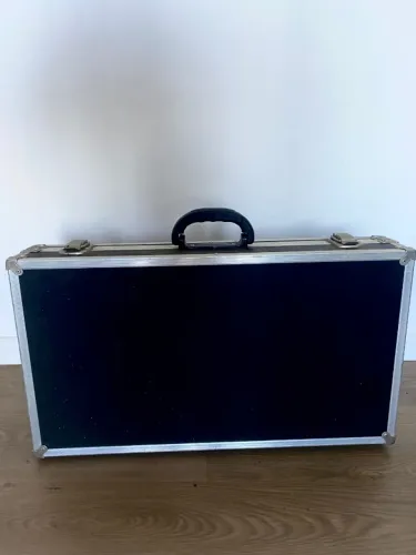 Hard Case Pedalboard Case Rígido Para Pedais Estrutura Firme