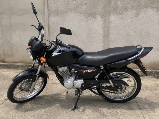 Honda CG 150 Titan ES, 2005.