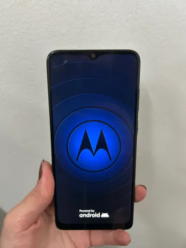 Moto E22 128GB - Venda para Retirada de Peças ou Conserto