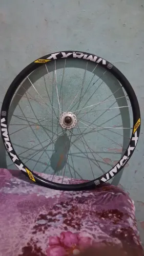 Duas jante vmaxx uma e das antigas