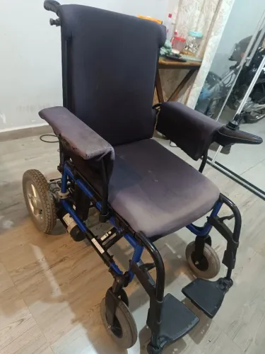 Cadeira de rodas motorizada Ortobras E4
