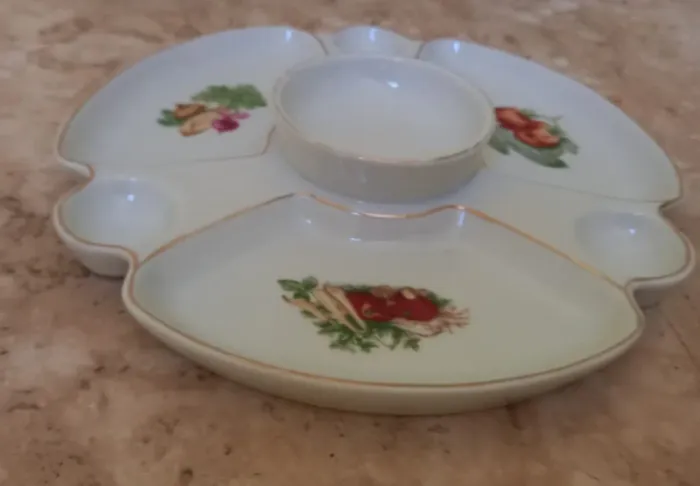 Petisqueira Antiga em Porcelana Real, 24cm, Decoração Legumes