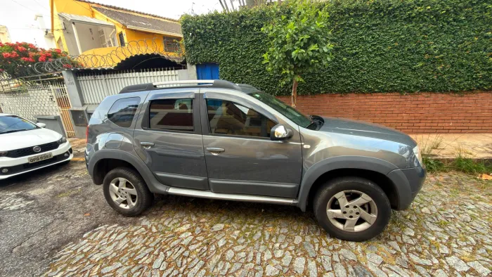 Renault Duster Dynamique 2.0 Hi-flex 16V Aut. 2014