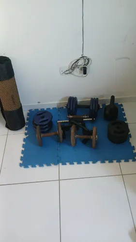 Academia caseira, anilhas, halteres, kettlebell, barra!!
