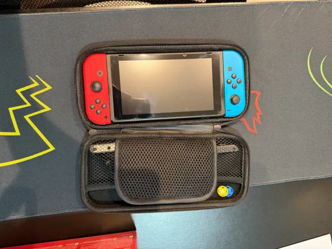 NINTENDO SWITCH COMPLETO+2JOY-CON+CONTROLE+256+JOGOS