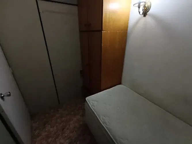 Quarto em república para rapazes