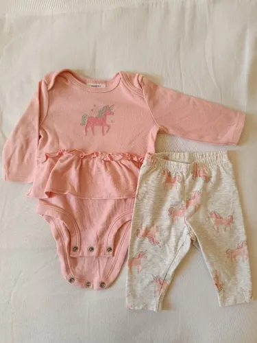 Conjunto body e calça Carter's