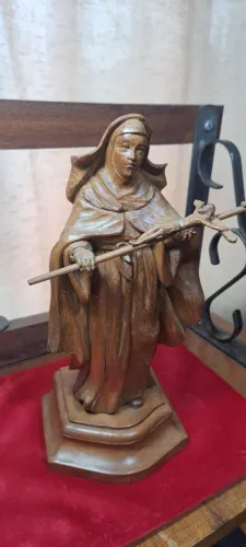 Escultura Santa Rita de Cássia (entalhada à mão)
