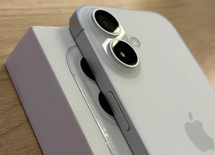 iPhone 16 Branco 128 GB