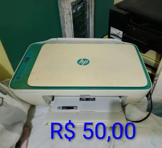 leia o anúncio por favor
