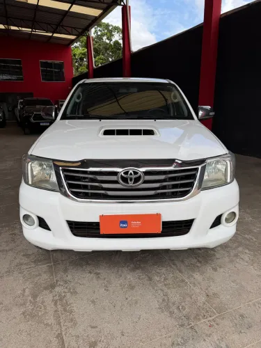 Toyota Hilux CD SRV D4-d 4X4 3.0 TDI Diesel AUT 2013