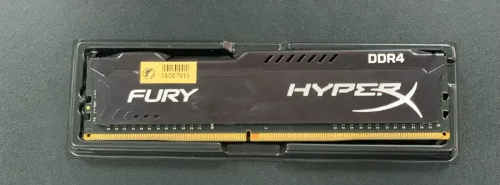 Memória RAM Kingston Fury HyperX 8GB DDR4