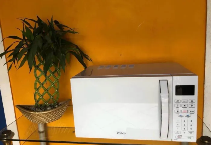 Microondas !!! NOVO IMPECÁVEL !!! Philco 28 litros