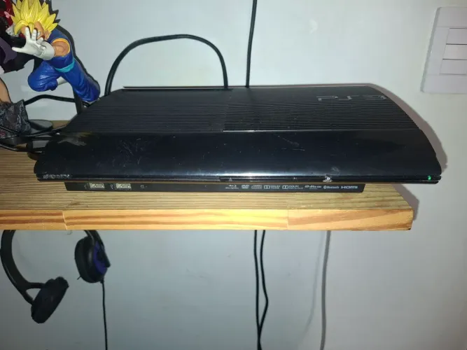 PS3 Super Slim Desbloqueado HEN e 2 controle