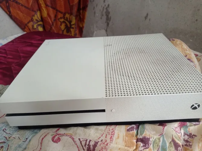 Xbox one S 500gb, Aceito troca por iphone