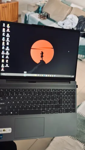 Vendo notebook lenovo IdeaPad Slim 3