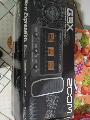 Pedaleira Zoom G3x
