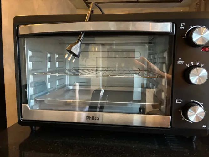 Forno Elétrico Philco 44 Litros Preto/Inox - Perfeito estado