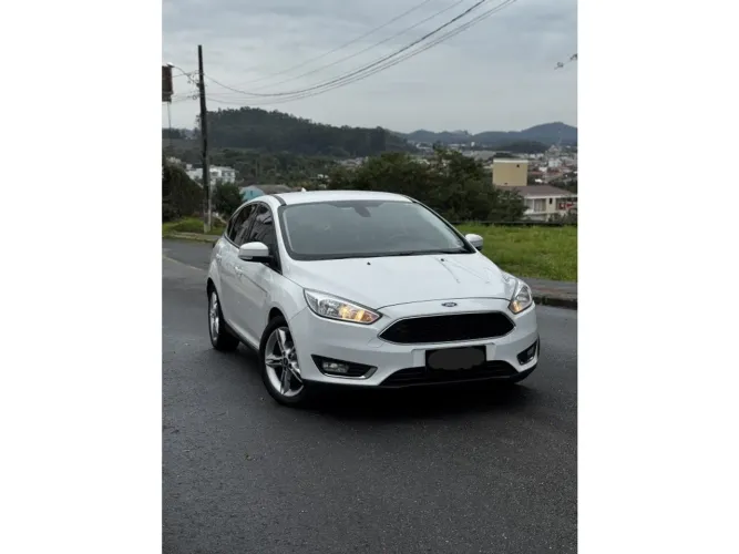 Ford Focus 1.6 S/se/se Plus Flex 8v/16v 5P 2018