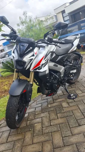 NS 400Z