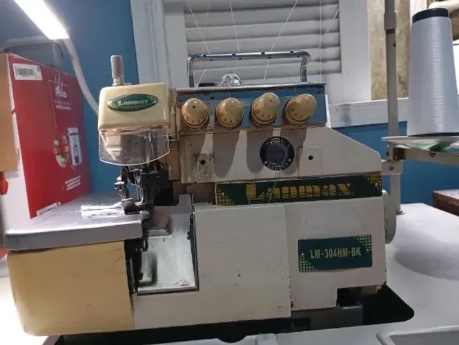 Máquina de Costura Overclock industrial
