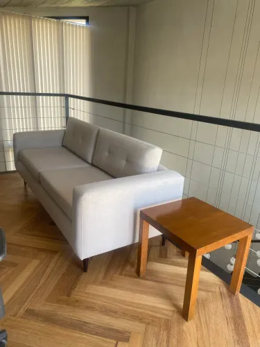 Jogo de sofás com mesa de centro em linho 