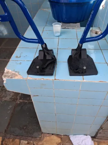 Vendo cadeira de rodas