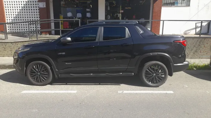 Fiat Toro Ultra 1.3 16V 4X2 TB Flex Aut. 2025