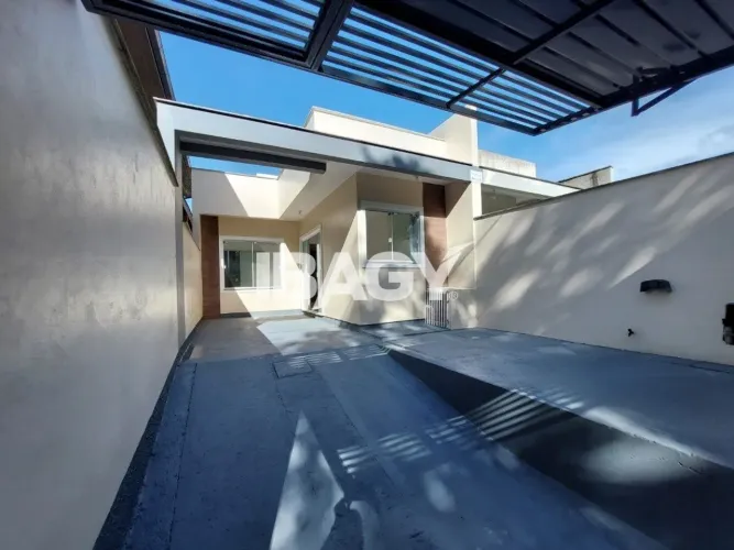 Excelente Casa 2 dormitório(s) em Forquilhas - São José