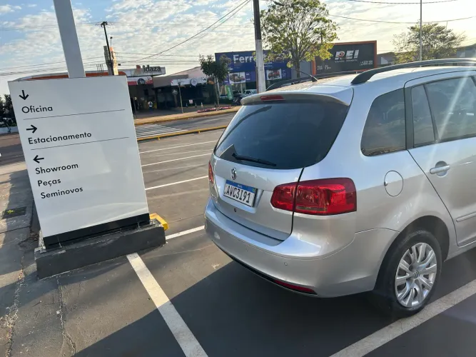 Volkswagen Spacefox 1.6/ 1.6 Trend Total Flex 8V 5P 2013