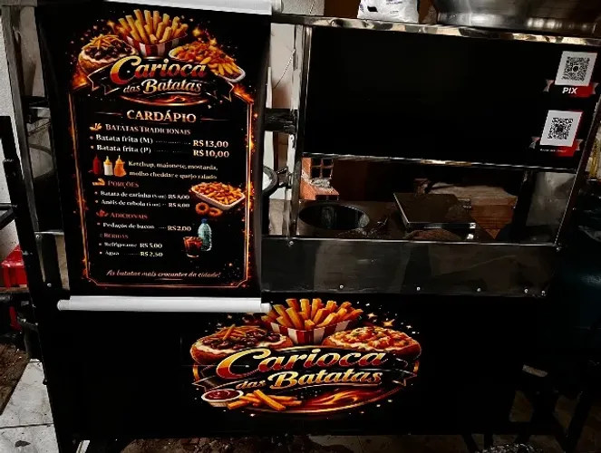 Carrinho 3 em 1. Churrasquinho, batata frita e cachorro quente