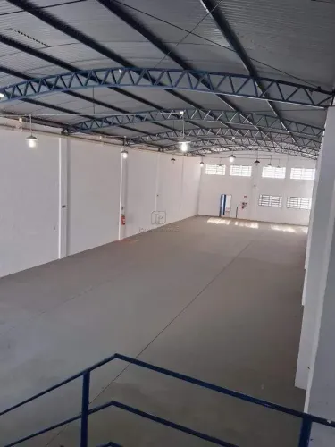 GALPÃO PARA LOCAÇÃO -510M²- 2 SALAS- 3 BANHEIROS- JARDIM ANHANGUERA