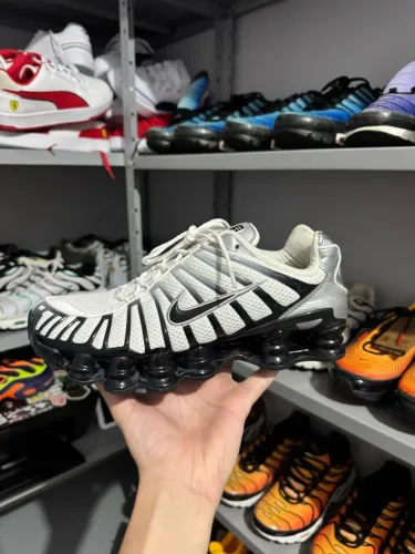 Nike shox Tl