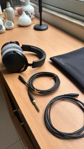 Fone Beyerdynamic DT 700 PRO X Importado