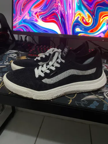 Tenis Vans Ultrarange VR3 - N 41