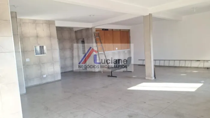 Sobreloja para Locação em São Paulo, Vila Nova York, 2 banheiros