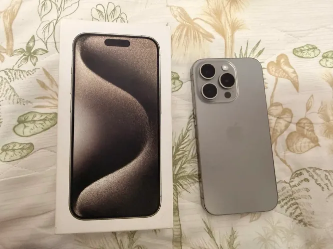 iPhone 15 Pro - 128GB - Titanium