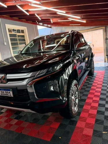 Mitsubishi L200 Triton Sport HPE-S 2.4 CD Dies. AUT 2022