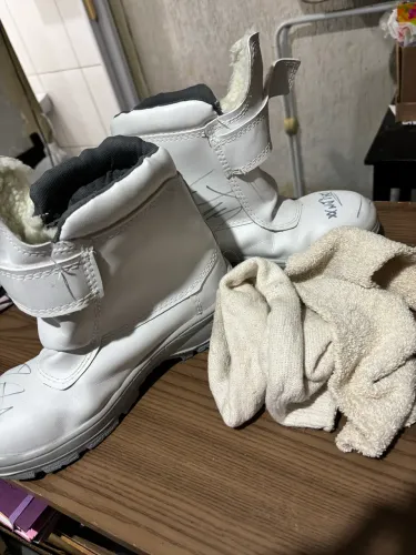 Bota bico de ferro