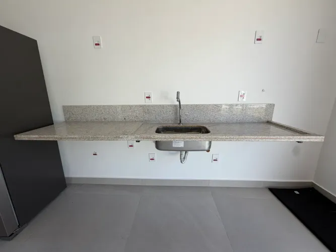 BANCADA BRANCO SIENA C/CUBA E RODA MÃO