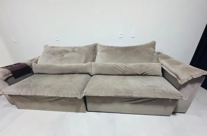 Sofá Retrátil 2,90m Usado