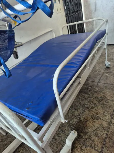 Cama hospitalar com colchao
