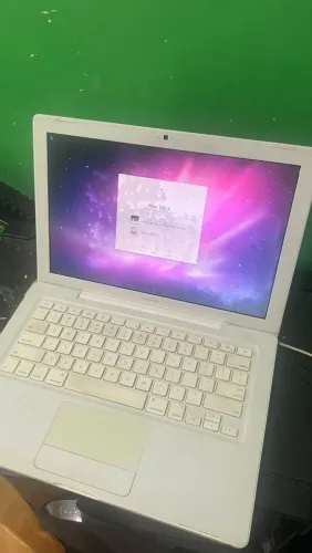 Mec book branco todo bom