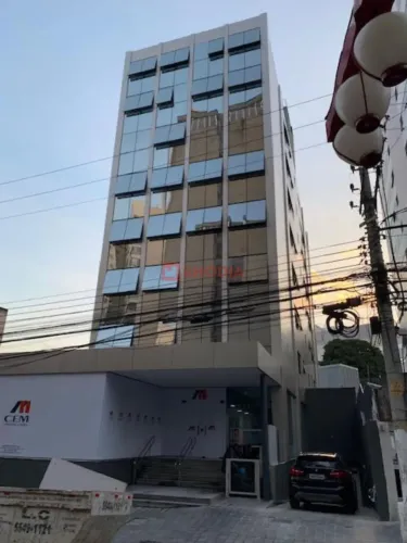 PRÉDIO Á VENDA NA LIBERDADE