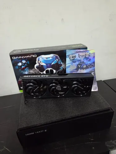 Placa de Video RTX 5060 TI 16 GB DDR7