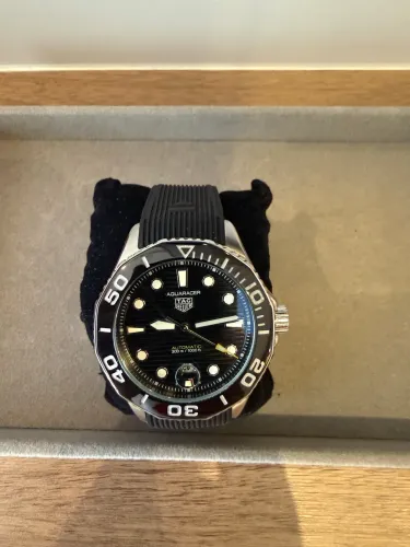TAG Heuer Aquaracer 300M automático da geração Calibre 5