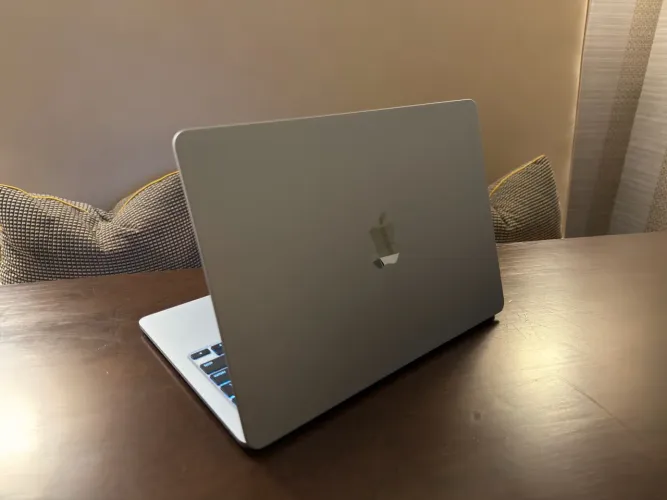 MacBook Air M4